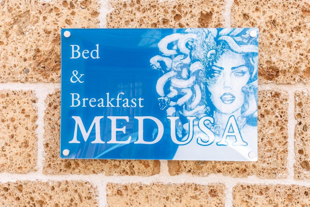 B&B Medusa Santa Flavia Kültér fotó